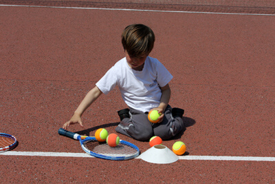 Le tennis pour les enfants : conseils sur les conditions de pratique